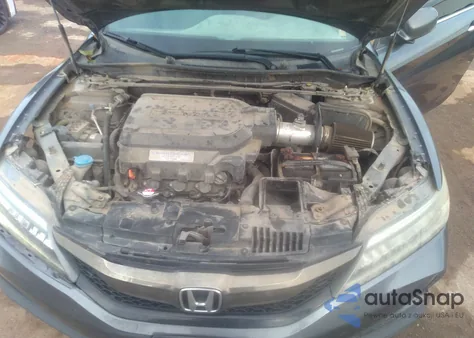 2016 Honda Accord Touring z USA, uszkodzony, nr VIN 1HGCT2B0XGA007377